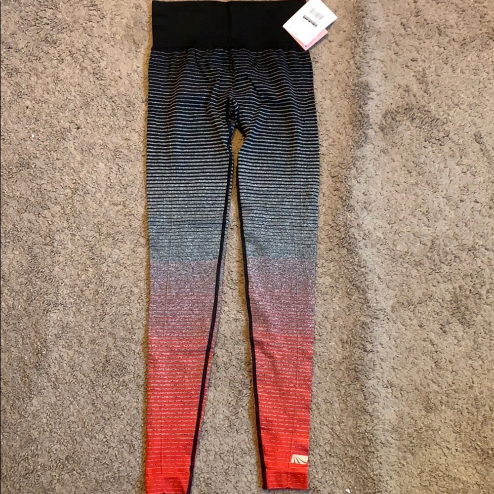 Athletic leggings